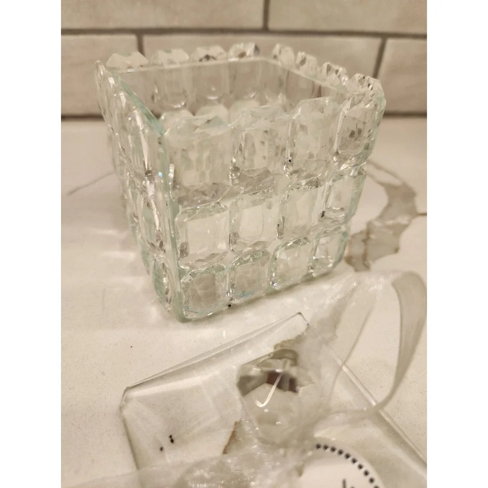 Vidali Collection Crystal Square Lidded Trinket Jewelry Box 2 Small Chips On Lid